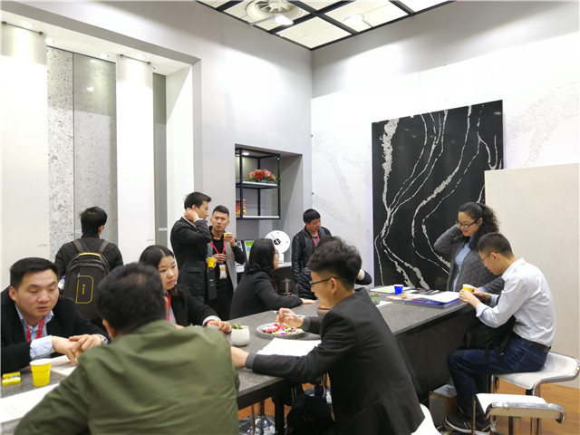 Come to ViviMarbles stand at 2018 Xiamen Stone Fair, meet veins marble look quartz stone